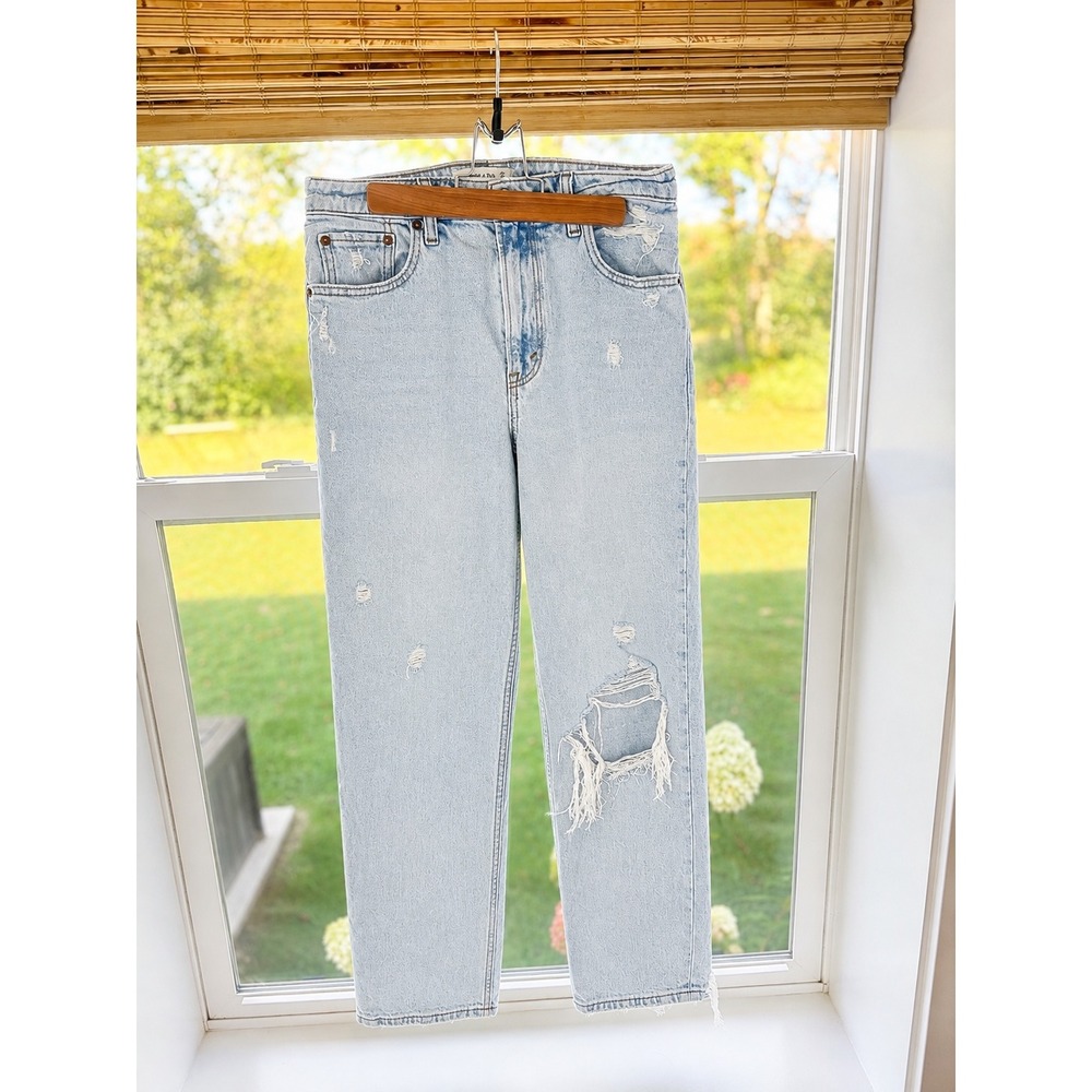 Abercrombie & Fitch Mom Jeans Women 27 4R Light Wash Distressed Curve Love High